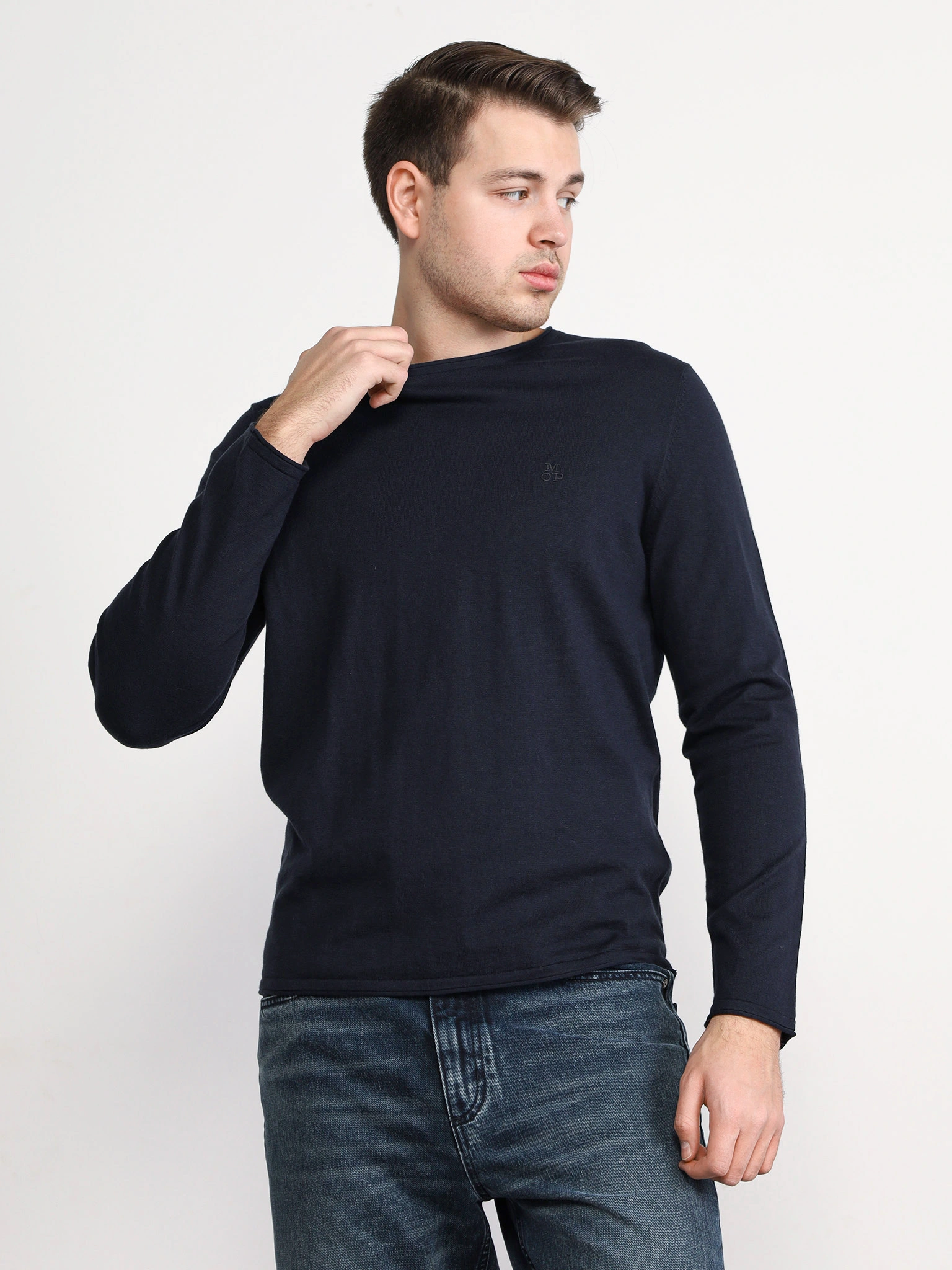 Джемпер темно-синего цвета из смесового хлопка